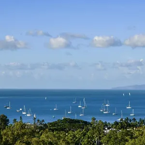 Apartment Bella Vista On Nara Pets Welcome, Airlie Beach