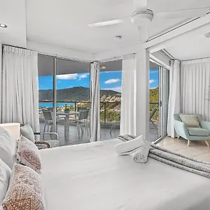 Apartment Serenity Views, Airlie Beach